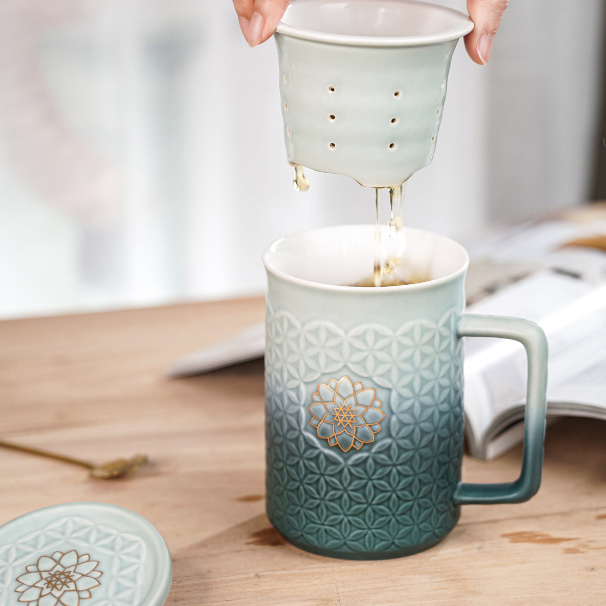 Porcelain Travel Cup with Stainless Steel Tea Infuser